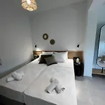 Tramontana House 3 Apartment *